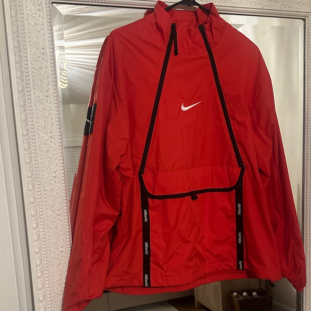 Nike Men's Bold Red Windbreaker
